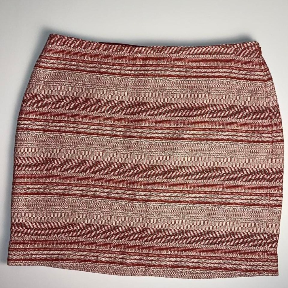 Banana Republic adobe red and white striped mini skirt with side zip size 6